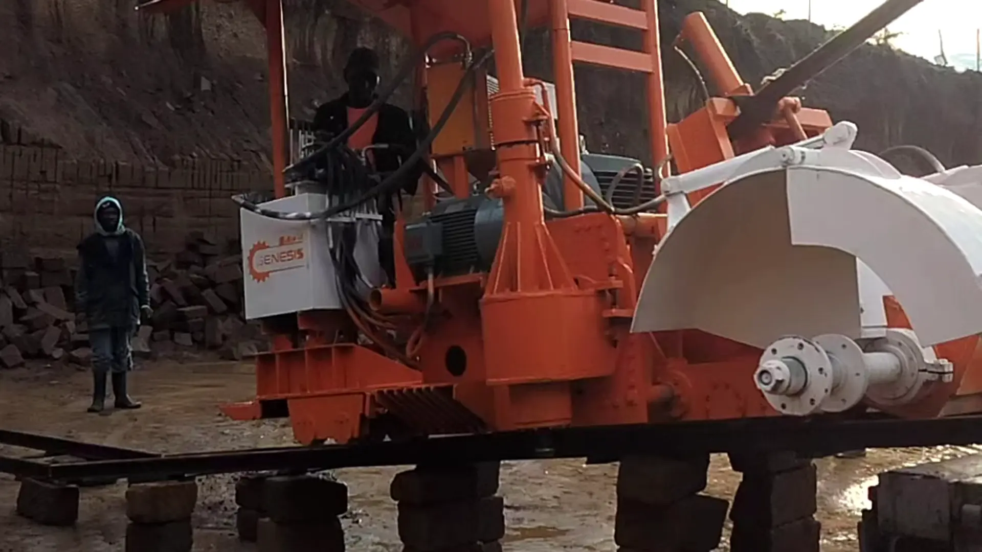 Mateo E6 electric stone cutting machine